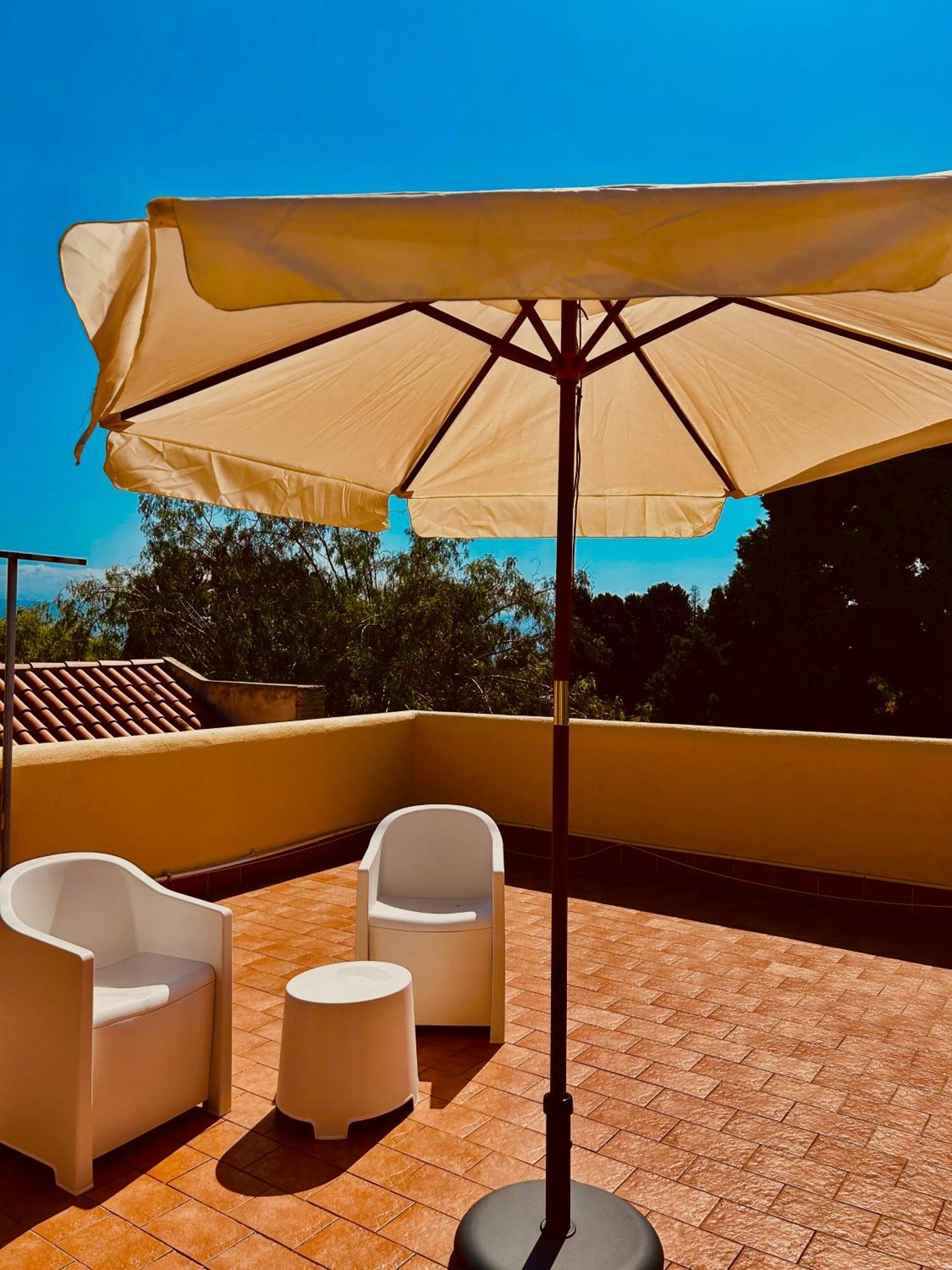 Aparthotel Oltre - Dove Cielo E Mare Si Uniscono Milazzo Esterno foto